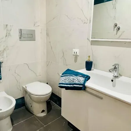 Centro Storico Apartment, Great Central Location! All New Furniture And Appliances!