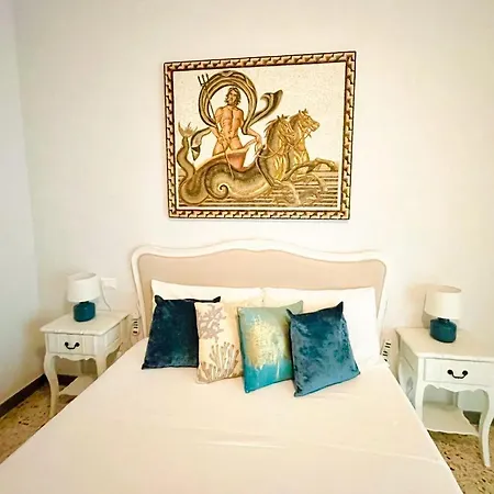 Centro Storico Apartment, Great Central Location! All New Furniture And Appliances! Apartament Trapani
