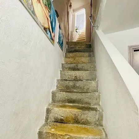Centro Storico Apartment, Great Central Location! All New Furniture And Appliances!