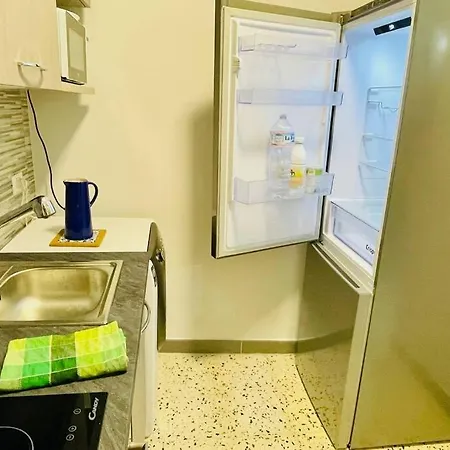 Centro Storico Apartment, Great Central Location! All New Furniture And Appliances!
